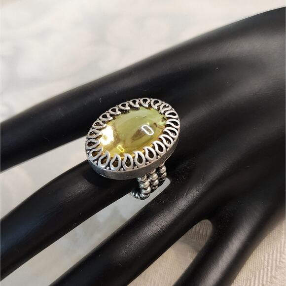 VINTAGE 80’S RUNWAY SILVER TONE RING YELLOW GLASS STATEMENT SIZABLE - Picture 6 of 6